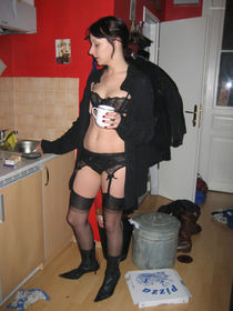 Nude brunette teen
